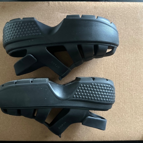 Crocs Sandals, Stomp Fisherman Platforms, Size 7 (womens) - Picture 2 of 2